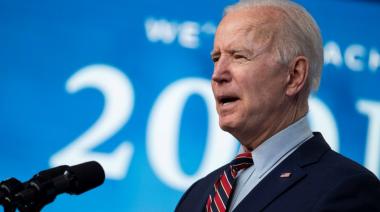 Joe Biden: “Estamos haciendo inversiones para que EEUU reduzca las emisiones de carbono a la mitad a fines de esta década”