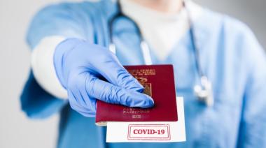 “Pasaporte COVID”: cómo será el certificado de vacunación gratuito que buscan aprobar en Europa
