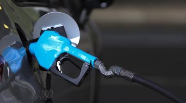 Desde mañana aumentarán un 6% en promedio los precios de los combustibles