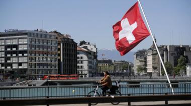 Una ciudad en Suiza aprobó el salario mínimo más alto del mundo