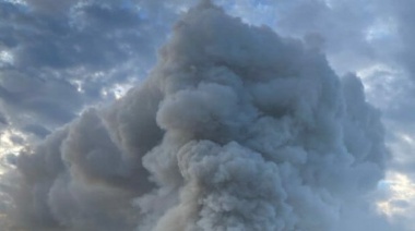 Un importante incendio obliga a evacuar uno de los hospitales más grandes de Santiago