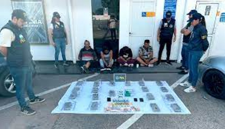 Rosario: cayó un presunto jefe narco, allanaron a miembros de Los Monos y encontraron una cocina de droga