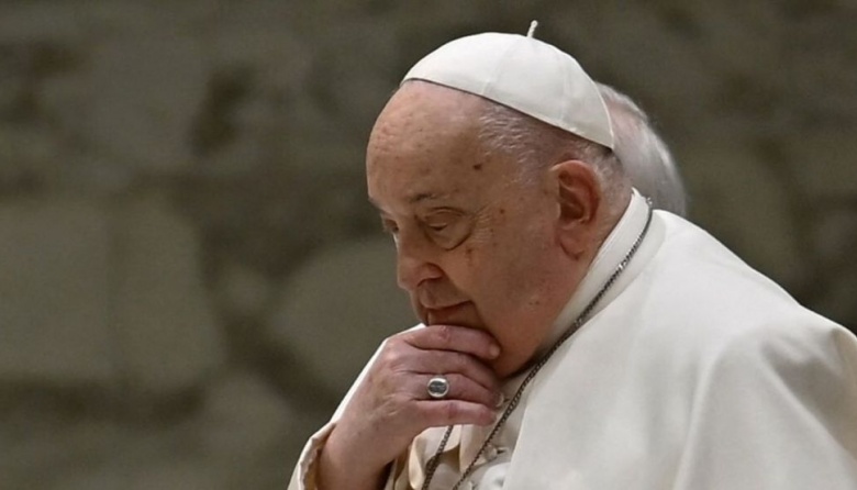 El estado de salud del papa Francisco: sigue con pronóstico reservado y en estado crítico, “está de buen humor y no tiene dolor”