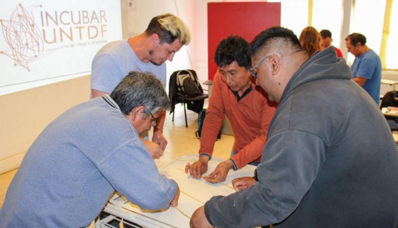 PROGRAMA DE FORMACIÓN Y FINANCIAMIENTO PARA JÓVENES FUEGUINOS EMPRENDEDORES