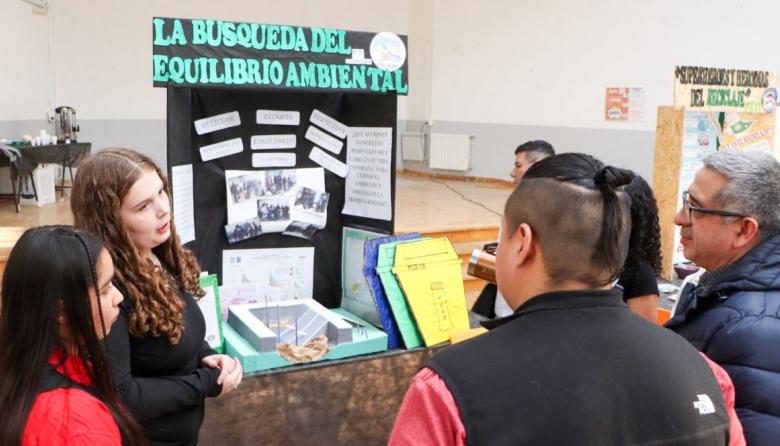 MÁS DE 3600 ESTUDIANTES Y 44O DOCENTES PARTICIPARON DE LA INSTANCIA ZONAL DE LA FERIA DE ARTE, CIENCIA Y TECNOLOGÍA