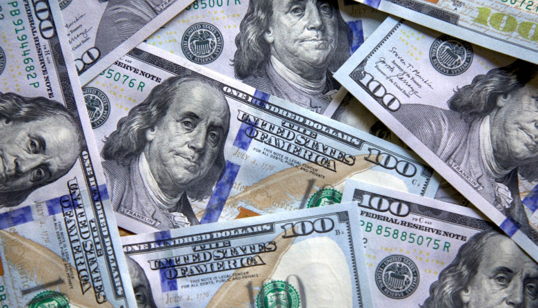 El Gobierno preparó varias líneas de defensa para que el dólar no supere el techo de la banda hasta las elecciones legislativas