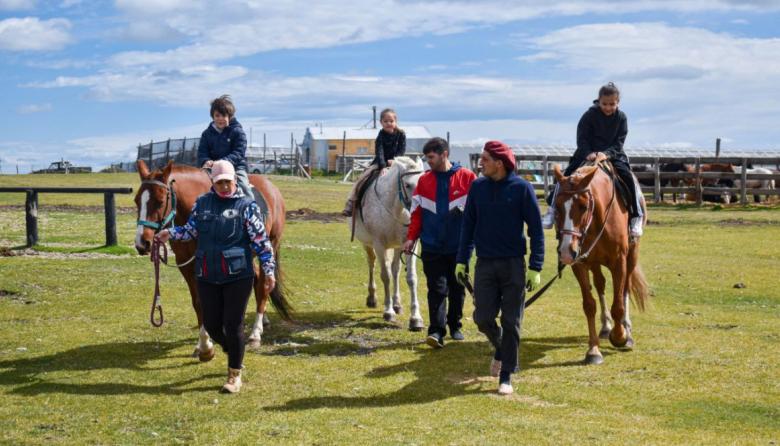 “RECREO EN LA GRANJA”: UNA EXPERIENCIA AL AIRE LIBRE EN EL MARCO DEL PROGRAMA VERANO TDF