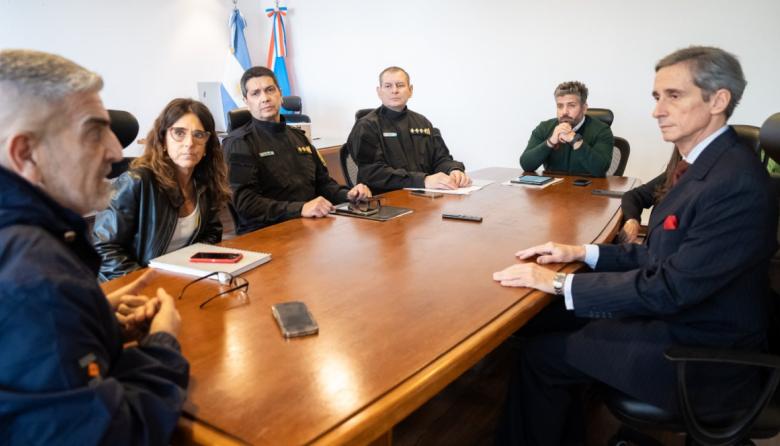 JUNTO A LA POLICÍA Y JUSTICIA, EL GOBIERNO IMPULSA UNA AGENDA DE TRABAJO CONJUNTO PARA EL ACOMPAÑAMIENTO DE LA COMUNIDAD EDUCATIVA