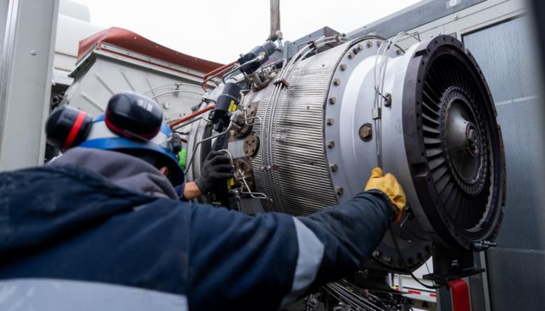 SE CUMPLIÓ EL MANTENIMIENTO INTEGRAL DE LA TURBINA TAURUS 60 EN LA USINA DE USHUAIA
