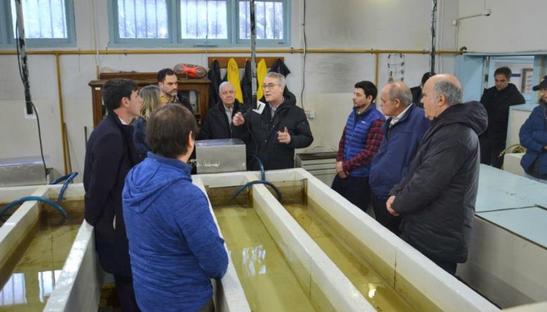 EL CRECIMIENTO DEL SECTOR PESQUERO Y ACUÍCOLA FUEGUINO MARCÓ LA AGENDA DE UNA VISITA DE AUTORIDADES NACIONALES