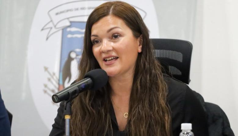 Zamora cuestionó la actitud del Gobierno nacional por los avances de intereses británicos en la región