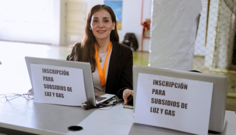 EL GOBIERNO PROVINCIAL CONTINUARÁ ACOMPAÑANDO A VECINOS QUE DEBAN ACTUALIZAR DATOS PARA MANTENER EL SUBSIDIO NACIONAL A LA LUZ Y EL GAS