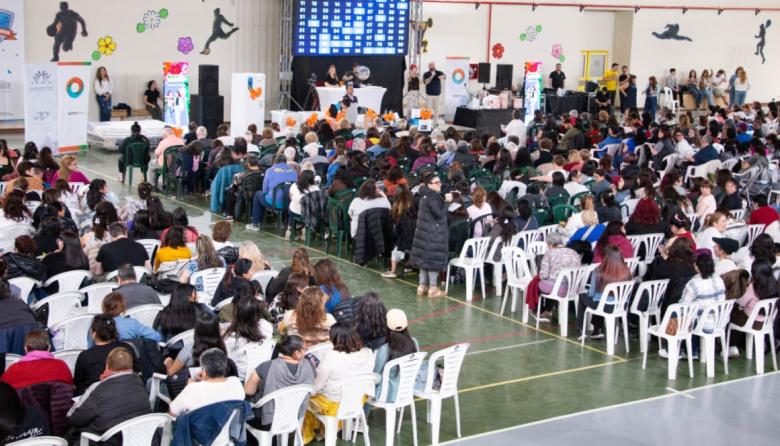 MÁS DE 2.000 MUJERES PARTICIPARON DEL BINGO POR EL MES DE LAS MATERNIDADES EN USHUAIA
