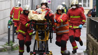  Alarma en París por un ataque con cuchillo cerca de la ex sede de la revista Charlie Hebdo