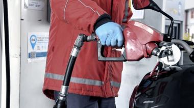 El Gobierno postergó hasta mediados de octubre la suba en el impuesto a los combustibles