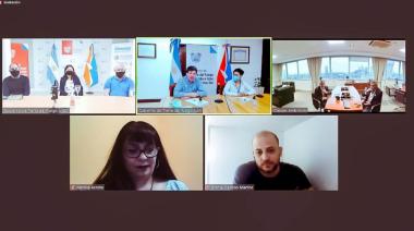 Convenio con ENACOM: entregará 12 mil tarjetas prepagas para la conectividad de estudiantes y docentes fueguinos