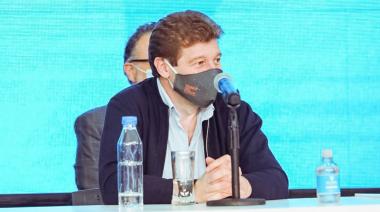 Melella: "tenemos que sostener la industria electrónica, desarrollar el polo petroquímico y la industria del conocimiento"