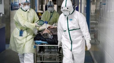 Reino Unido alerta sobre otra cepa de coronavirus más contagiosa proveniente de Sudáfrica
