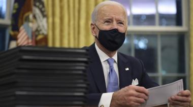 Con una nueva estrategia, Biden redobla la lucha contra el coronavirus