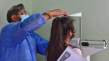 Se realizó controles médicos a niños y niñas en el SUM del KyD