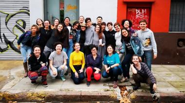 Una prestigiosa red de colegios envía 10 chicos argentinos por año al exterior: cómo es el minucioso proceso de selección