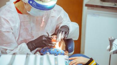 Salud recuerda los hábitos saludables para el cuidado bucodental en la población infantil