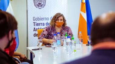 Gobierno explicó a referentes de taxis y remises de Ushuaia los alcances del PROGRESO II