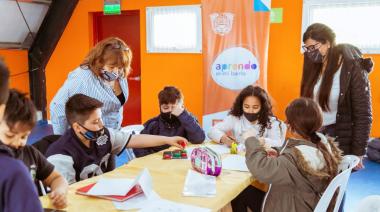 "Aprendo en mi Barrio": Avanza el programa de fortalecimiento educativo de la provincia
