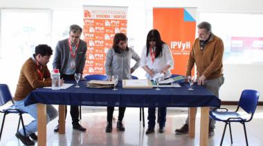 El IPVyH realizó apertura de sobres para construir 50 nuevas viviendas en Tolhuin