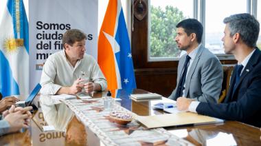Reunión entre el Gobernador Melella y representantes de la embajada de EE.UU para fortalecer la cooperación en seguridad