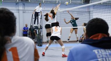 LA SECRETARÍA DE DEPORTES AUSPICIA EL CUADRANGULAR DE VÓLEY