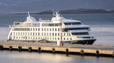 NUEVA TEMPORADA DE CRUCEROS EN TIERRA DEL FUEGO: USHUAIA DA LA BIENVENIDA AL VENTUS AUSTRALIS