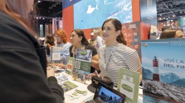 ACTIVA PROMOCIÓN DE TIERRA DEL FUEGO EN EL MARCO DE LA FERIA INTERNACIONAL DE TURISMO 2025