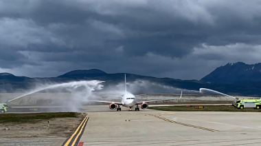 TIERRA DEL FUEGO FORTALECE SU CONECTIVIDAD CON LA INAUGURACIÓN DEL VUELO DIRECTO CÓRDOBA–USHUAIA DE FLYBONDI