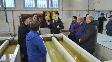 EL CRECIMIENTO DEL SECTOR PESQUERO Y ACUÍCOLA FUEGUINO MARCÓ LA AGENDA DE UNA VISITA DE AUTORIDADES NACIONALES