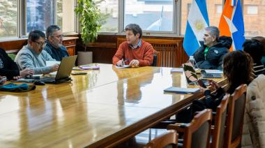 EL GOBIERNO PROVINCIAL ALCANZÓ UN ACUERDO SALARIAL E INTEGRAL PARA FORTALECER LA EDUCACIÓN FUEGUINA