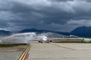 TIERRA DEL FUEGO FORTALECE SU CONECTIVIDAD CON LA INAUGURACIÓN DEL VUELO DIRECTO CÓRDOBA–USHUAIA DE FLYBONDI